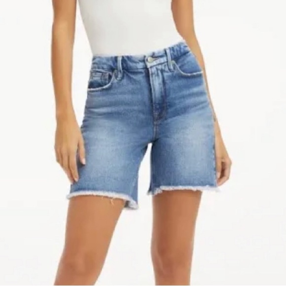 Good American Icon shorts size 6 brand new with tags